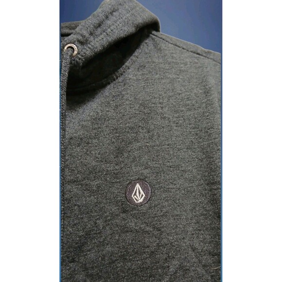 Volcom Hoodie Men’s M Gray Pullover Sweatshirt Kangaroo Pocket Skate Surf Logo - Picture 5 of 8